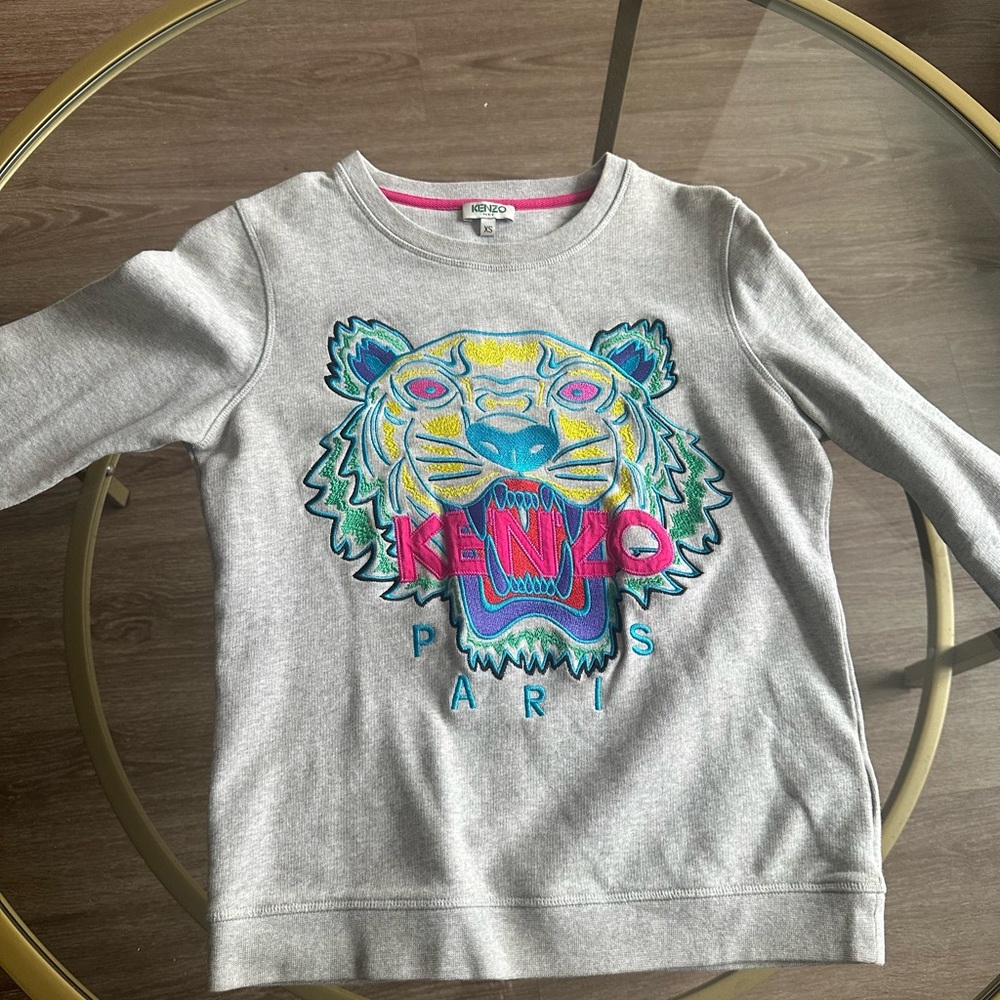 Kenzo Kids Gray Sweatshirt with Colorful Tiger Design